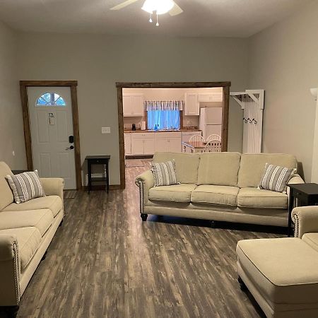 Modern Farmhouse 3 Bed, 2 Bath Apartment, Sleeps 7, Lots Of Space, Steps To Downtown, Honeywell & Eagles Theater Wabash Экстерьер фото