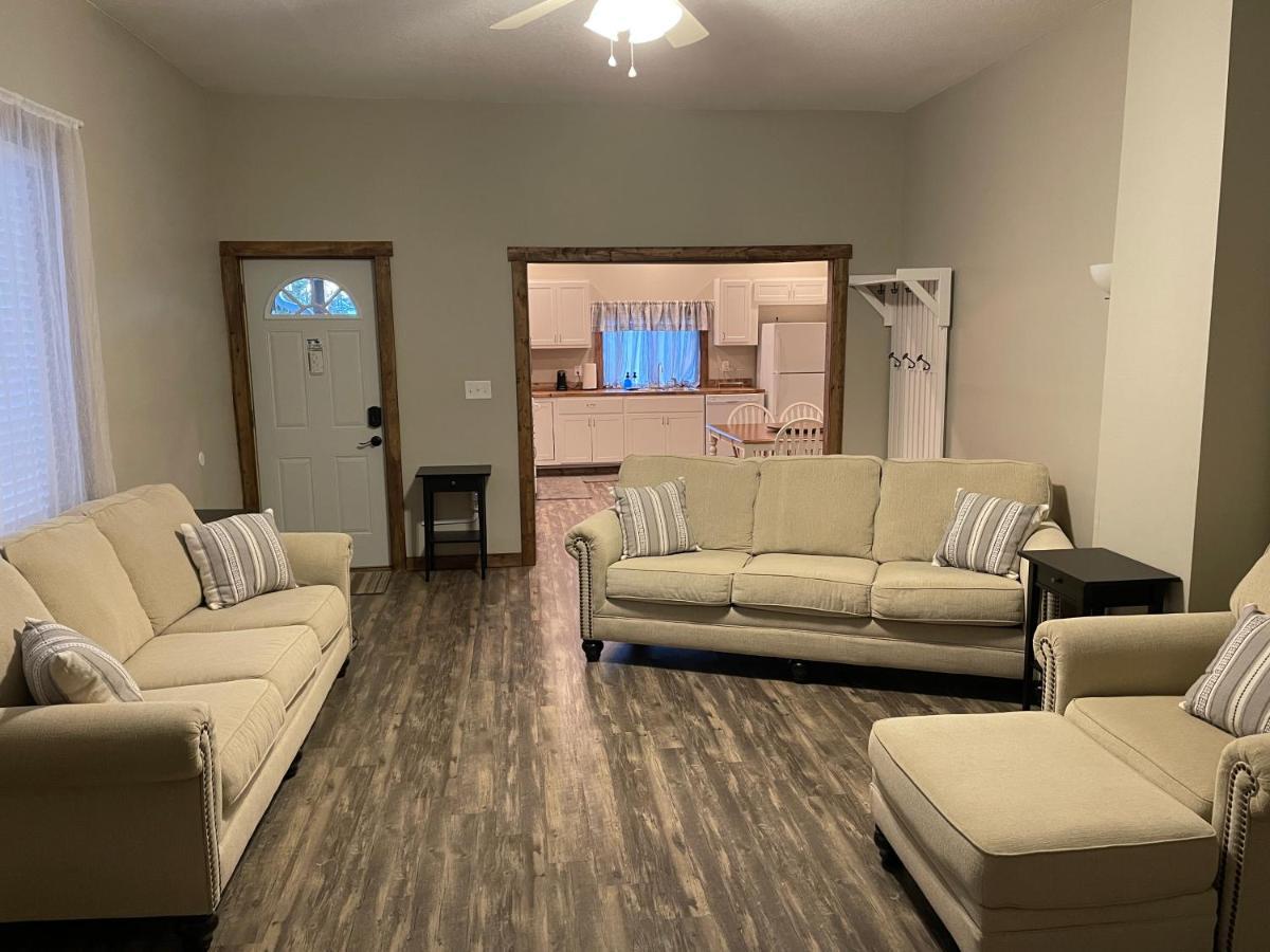 Modern Farmhouse 3 Bed, 2 Bath Apartment, Sleeps 7, Lots Of Space, Steps To Downtown, Honeywell & Eagles Theater Wabash Экстерьер фото