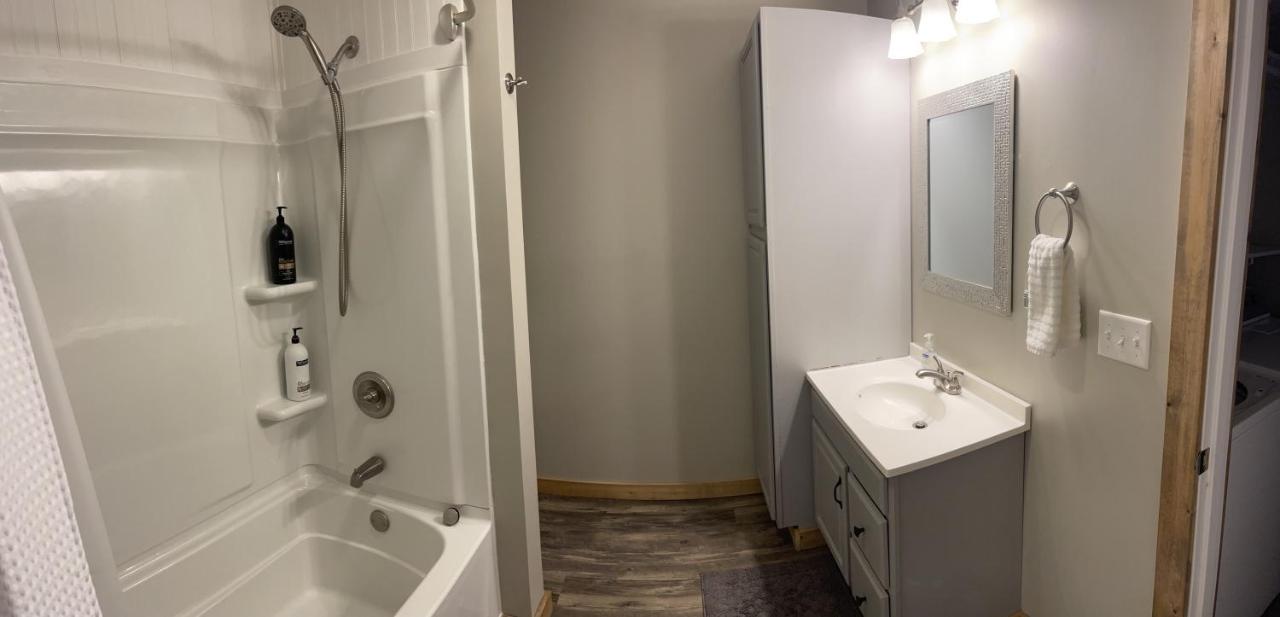 Modern Farmhouse 3 Bed, 2 Bath Apartment, Sleeps 7, Lots Of Space, Steps To Downtown, Honeywell & Eagles Theater Wabash Экстерьер фото